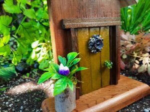 Door 418 - Garden Fairy Doors - GardenFairies.ca
