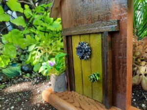 Door 418 - Garden Fairy Doors - GardenFairies.ca