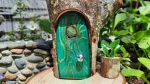 Woodland Fairy Door 723 - Garden Fairy Doors - GardenFairies.ca